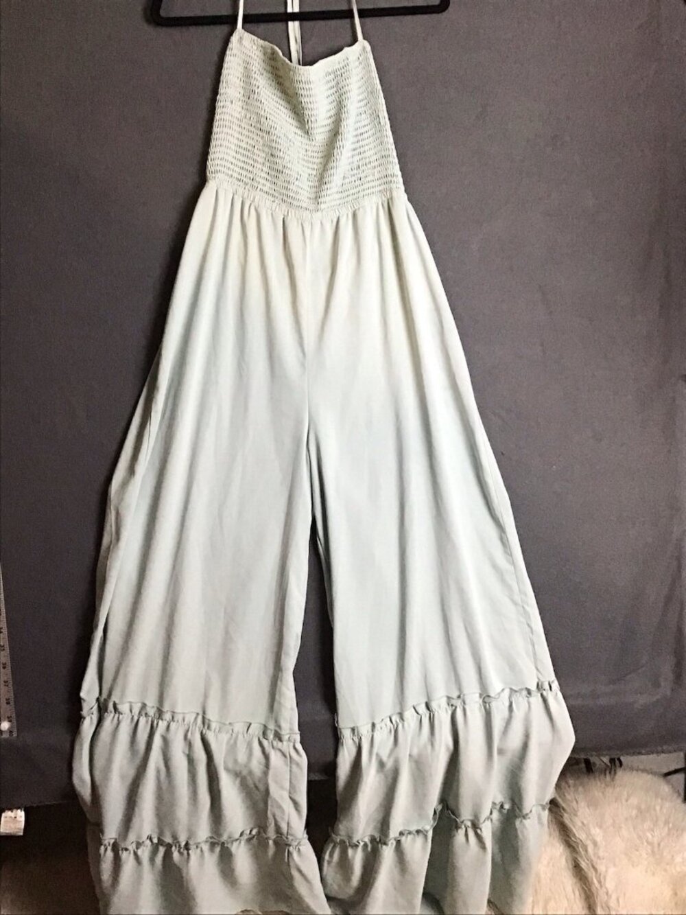Fashion Nova Green Wide Leg Tiered Jumpsuit Women’s Size Large